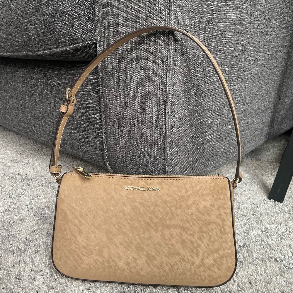 Michael Kors Jet Set Shoulder Bag Pouchette